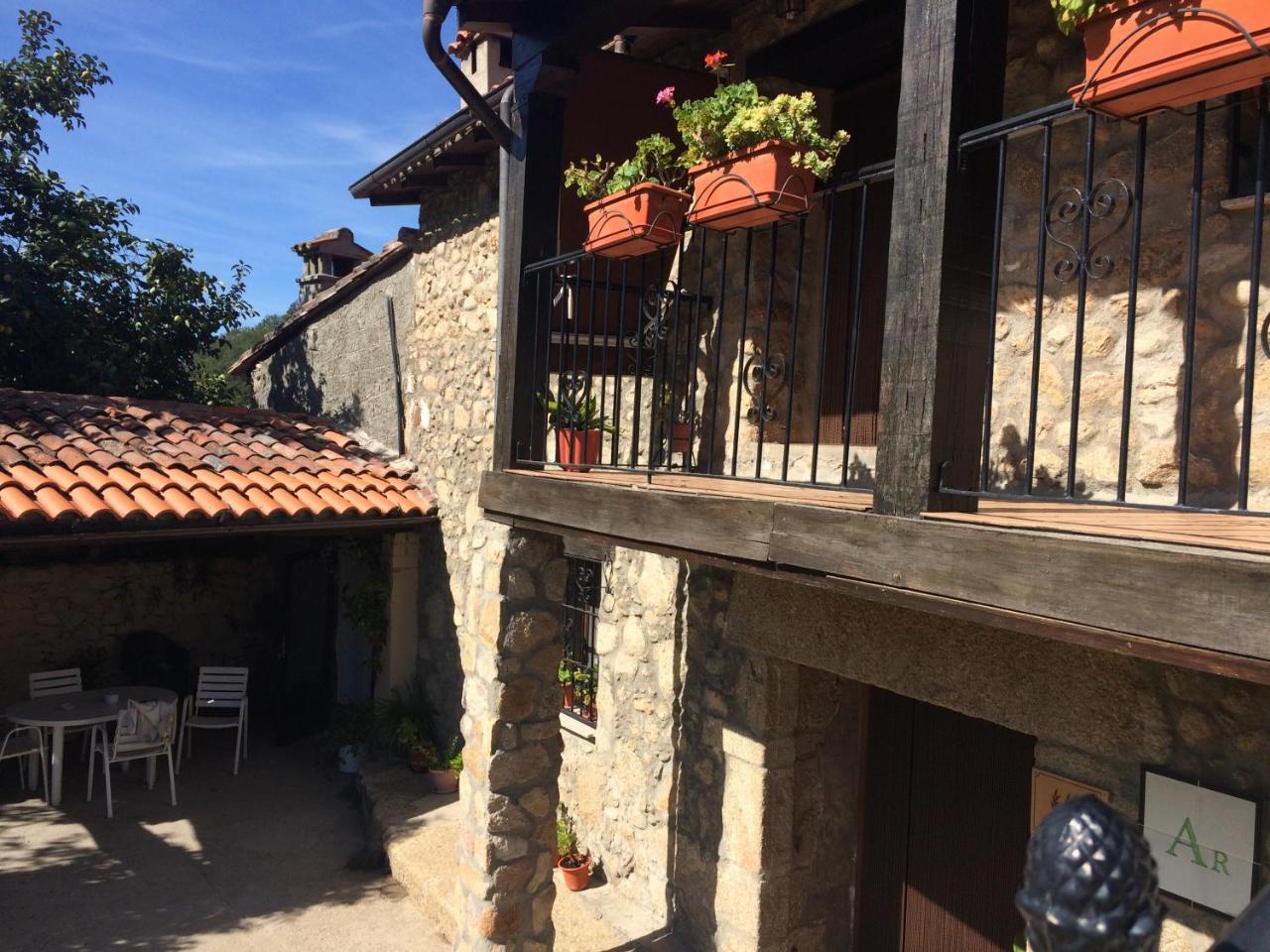 La Antigua Tahona Apartment Navaconcejo Luaran gambar